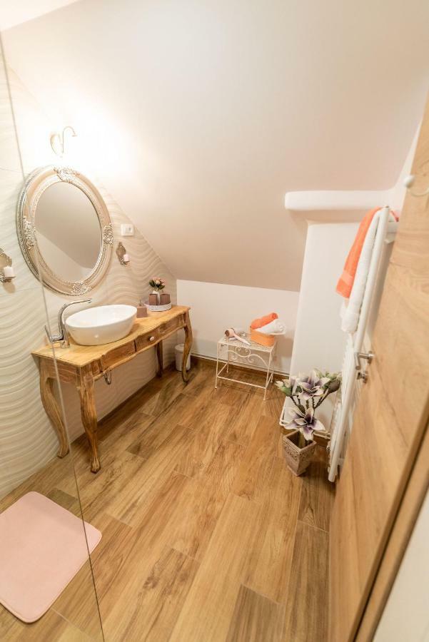 Laško Apartmaji Urska מראה חיצוני תמונה